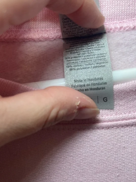 Gildan Women’s Be a Good Human Pink Long Sleeve Graphic Sweatshirt Size Large - Picture 4 of 5